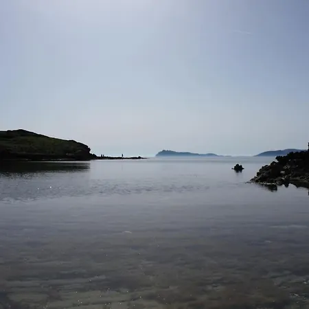Casa Vacanze A アパート テウラーダ